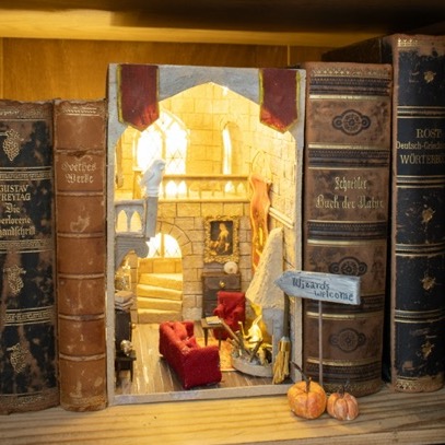 book-nook-harry-potter-common-room